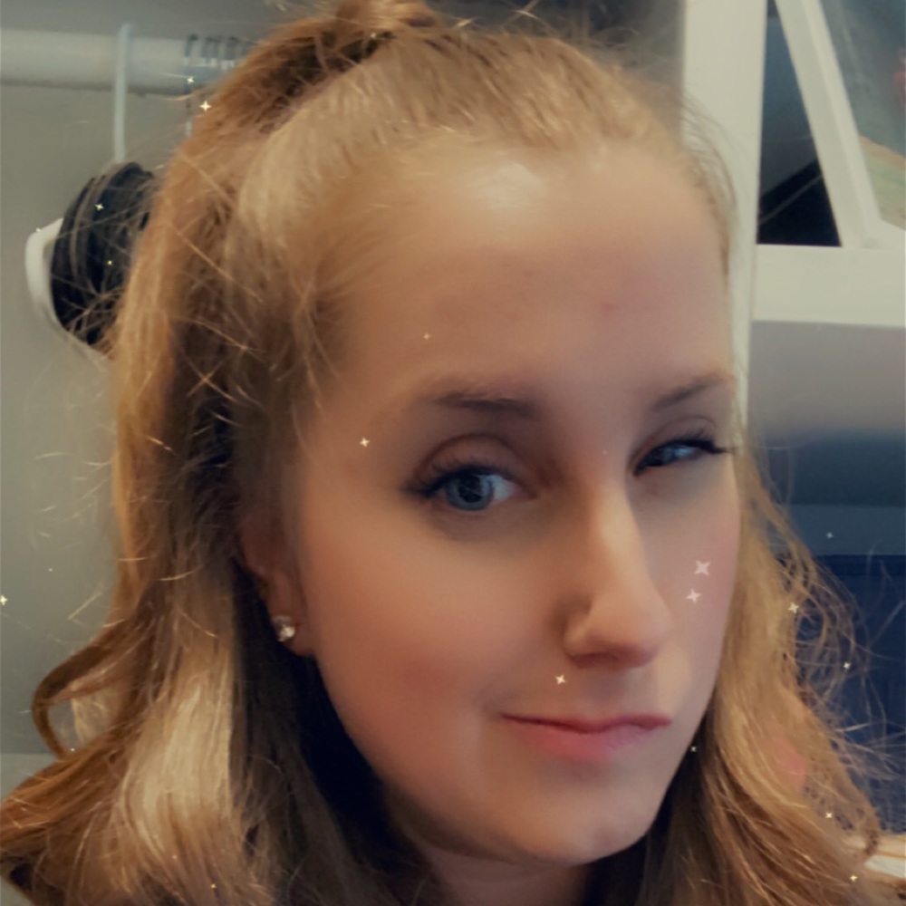 Meet your Posher, Krystal
